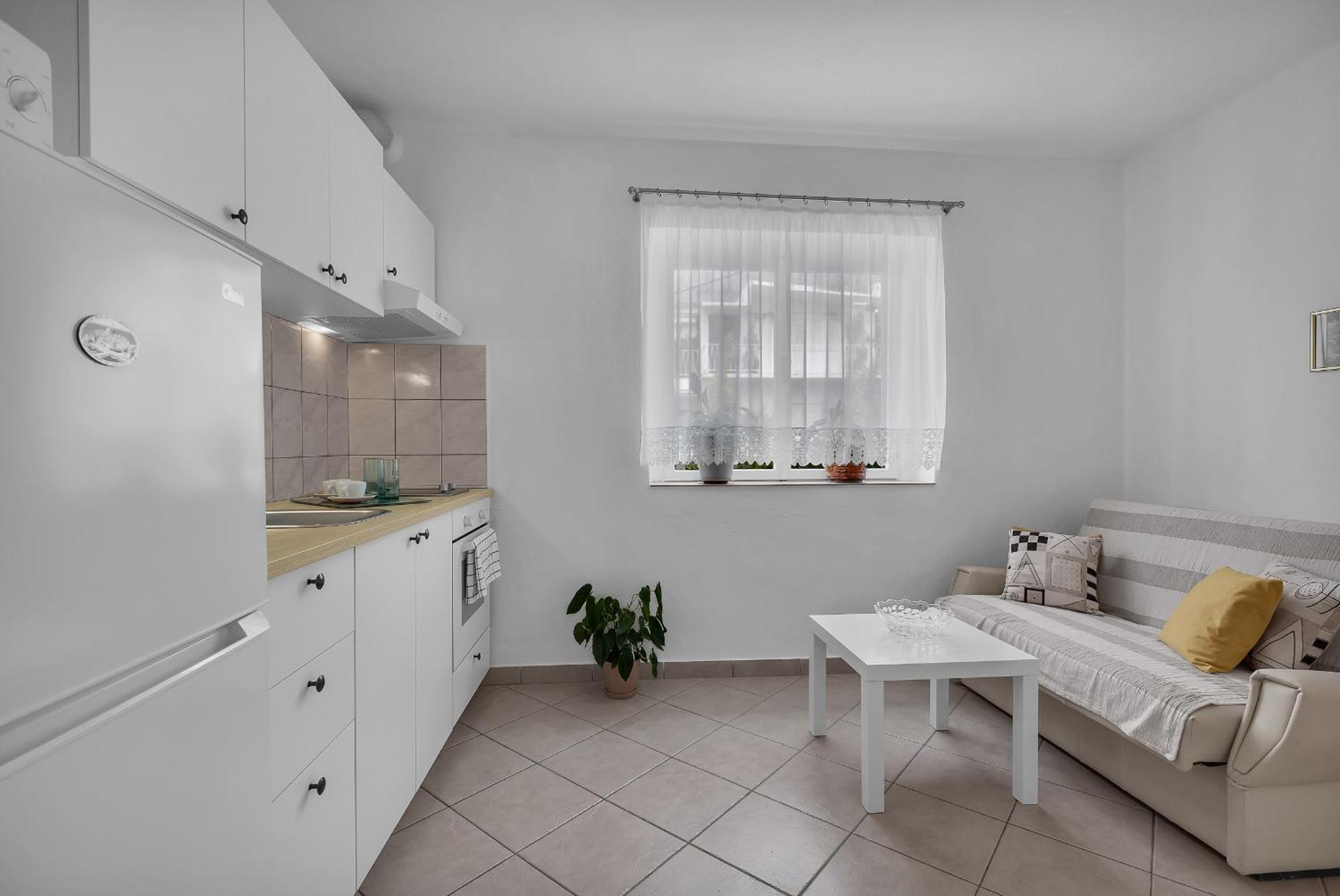 Apartment And Rooms Mila Makarska Esterno foto
